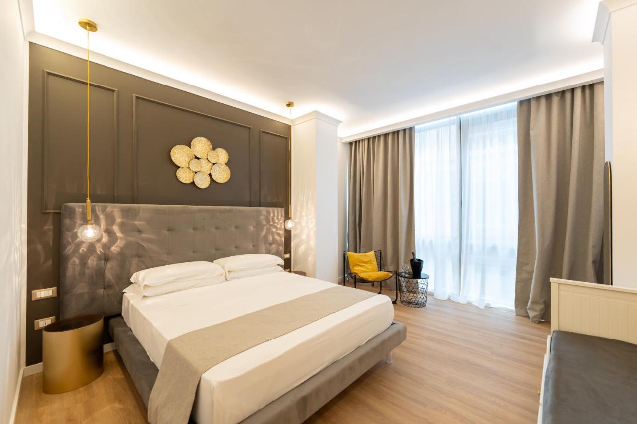 Toledo Relais Suites - By Pera Rooms Collection Nápoles Exterior foto